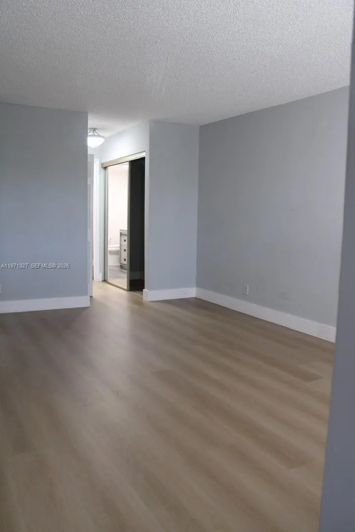 210 Lakeview Dr 306, Weston, Florida 33326, Weston, Florida 33326, 2 Bedrooms Bedrooms, ,2 BathroomsBathrooms,Residential Lease,For Rent,210 Lakeview Dr 306, Weston, Florida 33326,A11971327