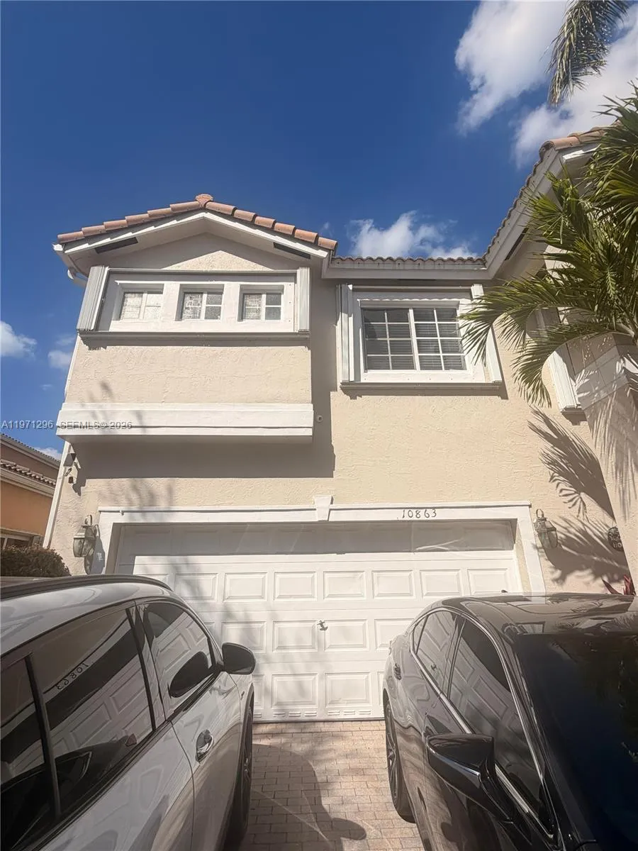 10863 Nw 53 Ln, Doral, Florida 33178, Doral, Florida 33178, 3 Bedrooms Bedrooms, ,2 BathroomsBathrooms,Residential Lease,For Rent,10863 Nw 53 Ln, Doral, Florida 33178,A11971296