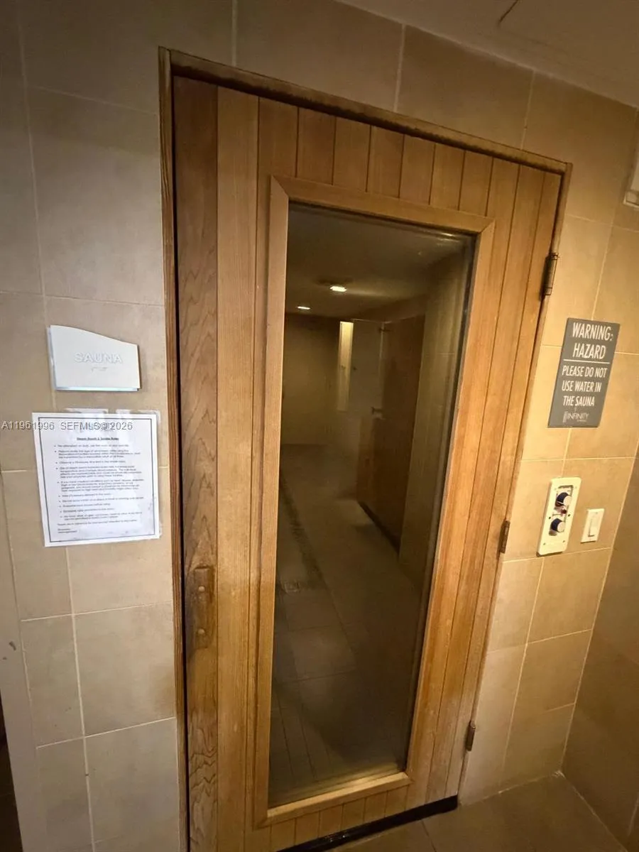 60 Sw 13th St 1107, Miami, Florida 33130, Miami, Florida 33130, 1 Bedroom Bedrooms, ,1 BathroomBathrooms,Residential,For Sale,60 Sw 13th St 1107, Miami, Florida 33130,A11961996