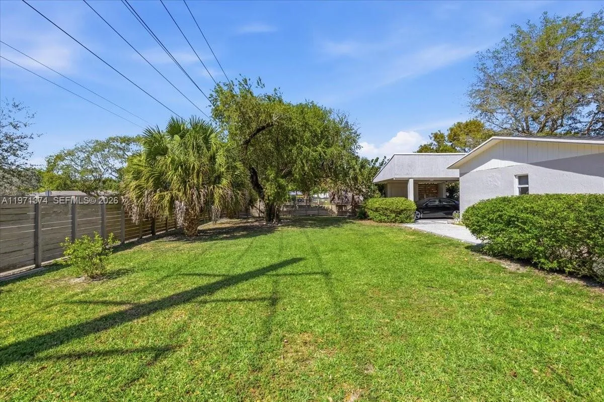 6140 Sw 62nd St, South Miami, Florida 33143, South Miami, Florida 33143, 3 Bedrooms Bedrooms, ,2 BathroomsBathrooms,Residential,For Sale,6140 Sw 62nd St, South Miami, Florida 33143,A11971374