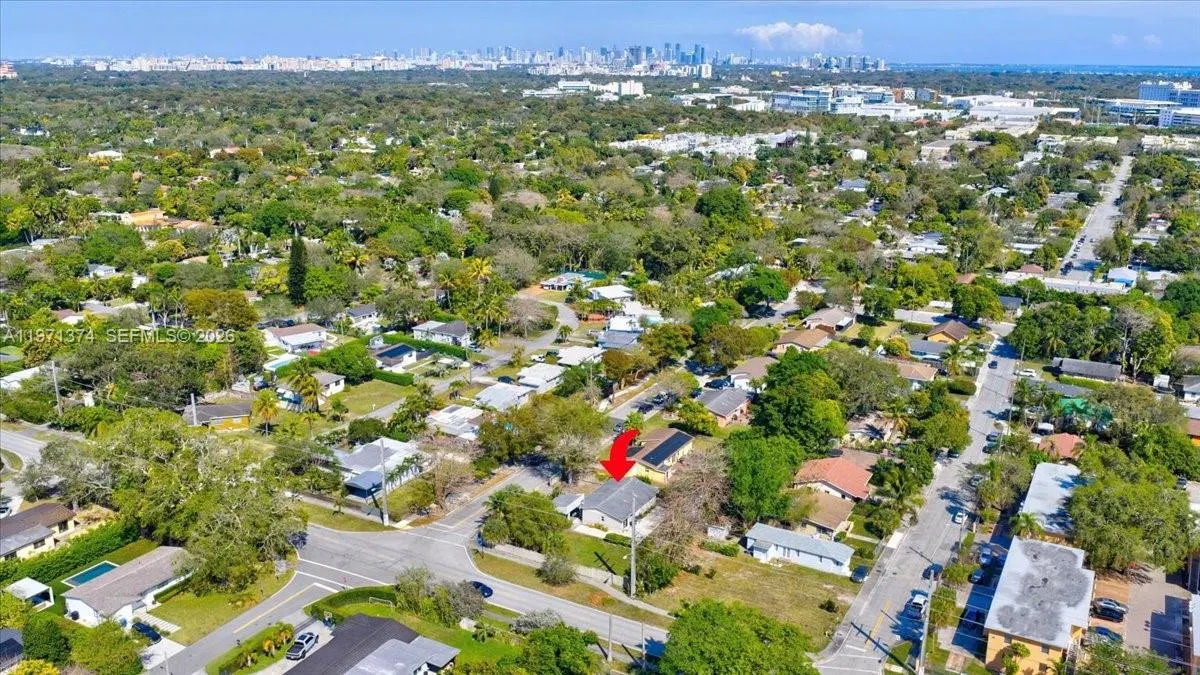 6140 Sw 62nd St, South Miami, Florida 33143, South Miami, Florida 33143, 3 Bedrooms Bedrooms, ,2 BathroomsBathrooms,Residential,For Sale,6140 Sw 62nd St, South Miami, Florida 33143,A11971374
