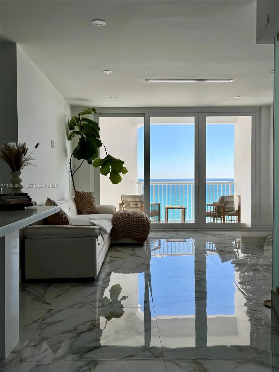 5401 Collins Ave 0, Miami Beach, Florida 33140, Miami Beach, Florida 33140, 1 Bedroom Bedrooms, ,1 BathroomBathrooms,Residential Lease,For Rent,5401 Collins Ave 0, Miami Beach, Florida 33140,A11958561