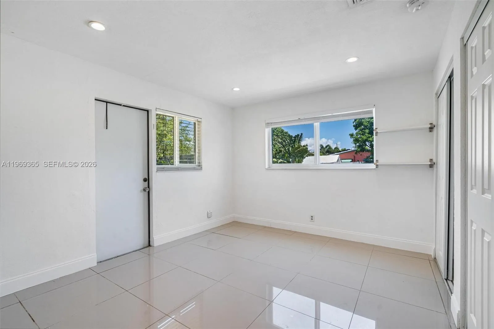 2201 Ne 14th Ave, Wilton Manors, Florida 33305, Wilton Manors, Florida 33305, ,Residential Income,For Sale,2201 Ne 14th Ave, Wilton Manors, Florida 33305,A11969365