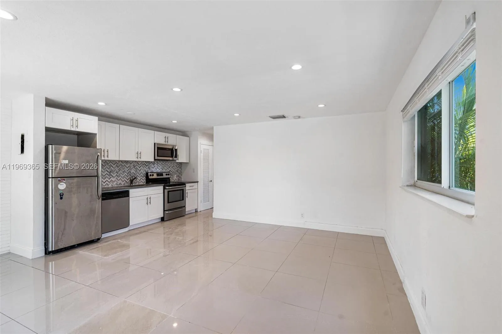 2201 Ne 14th Ave, Wilton Manors, Florida 33305, Wilton Manors, Florida 33305, ,Residential Income,For Sale,2201 Ne 14th Ave, Wilton Manors, Florida 33305,A11969365