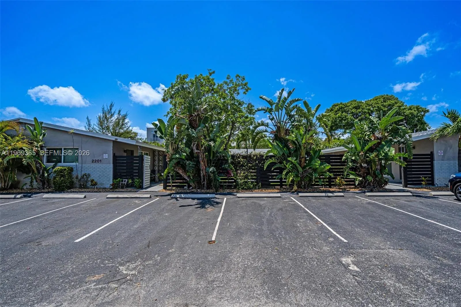 2201 Ne 14th Ave, Wilton Manors, Florida 33305, Wilton Manors, Florida 33305, ,Residential Income,For Sale,2201 Ne 14th Ave, Wilton Manors, Florida 33305,A11969365