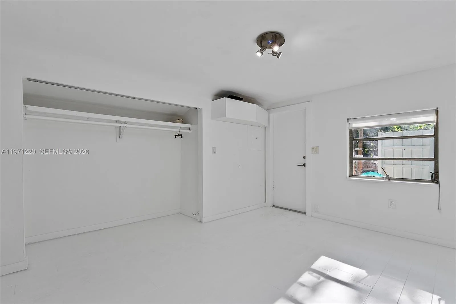 2345 Trapp Ave, Coconut Grove, Florida 33133, Coconut Grove, Florida 33133, 1 Bedroom Bedrooms, ,1 BathroomBathrooms,Residential Lease,For Rent,2345 Trapp Ave, Coconut Grove, Florida 33133,A11971220