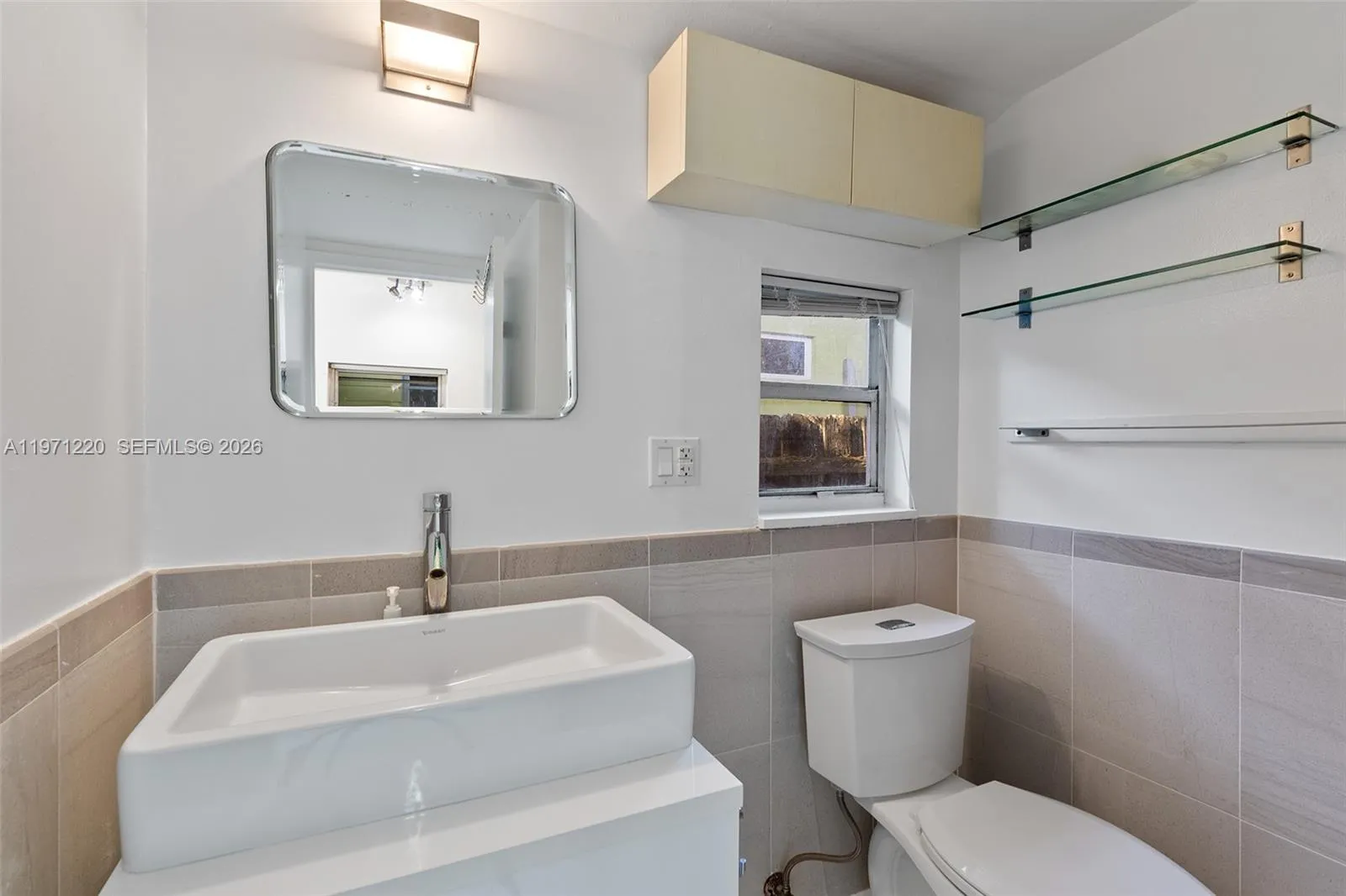 2345 Trapp Ave, Coconut Grove, Florida 33133, Coconut Grove, Florida 33133, 1 Bedroom Bedrooms, ,1 BathroomBathrooms,Residential Lease,For Rent,2345 Trapp Ave, Coconut Grove, Florida 33133,A11971220