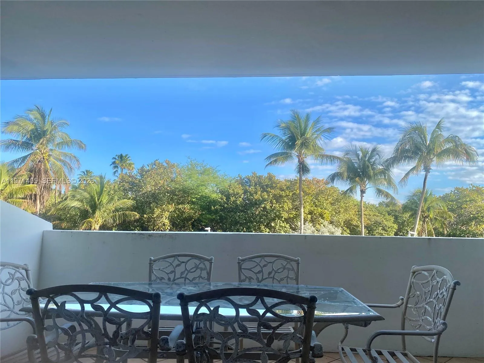 177 Ocean Lane Dr 204, Key Biscayne, Florida 33149, Key Biscayne, Florida 33149, 2 Bedrooms Bedrooms, ,2 BathroomsBathrooms,Residential Lease,For Rent,177 Ocean Lane Dr 204, Key Biscayne, Florida 33149,A11971405