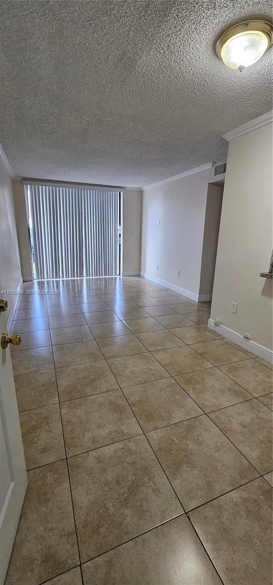 8145 Nw 7th St 114, Miami, Florida 33126, Miami, Florida 33126, 2 Bedrooms Bedrooms, ,2 BathroomsBathrooms,Residential Lease,For Rent,8145 Nw 7th St 114, Miami, Florida 33126,A11970346