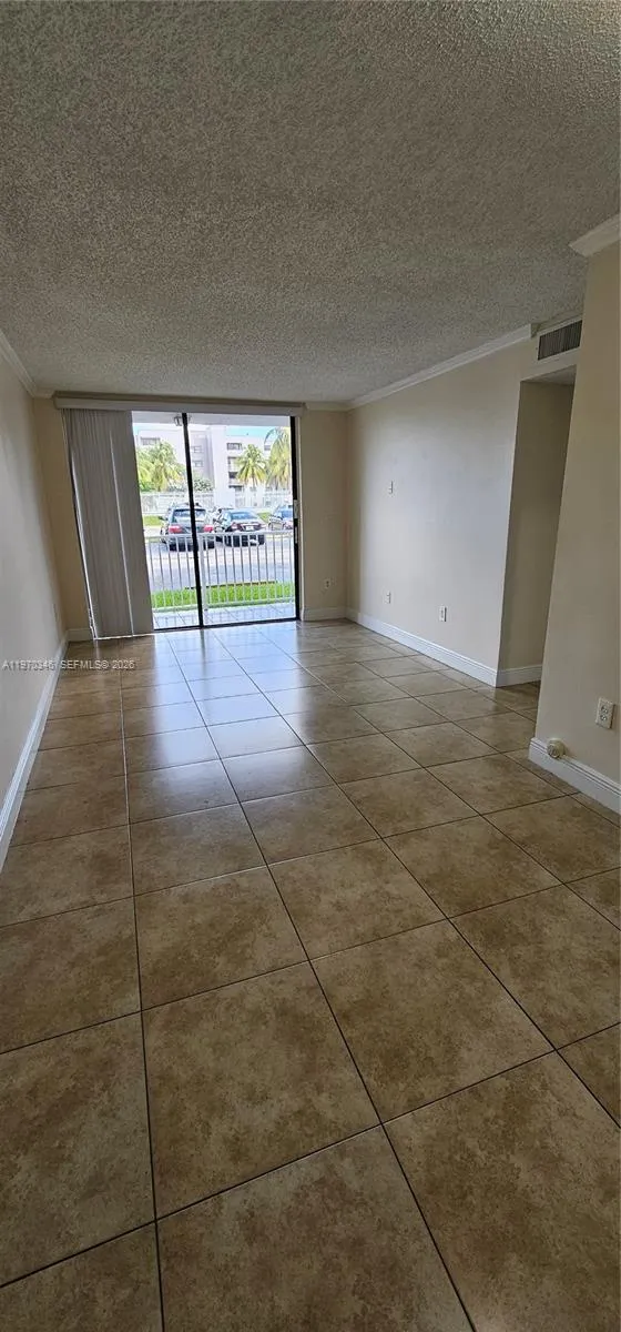 8145 Nw 7th St 114, Miami, Florida 33126, Miami, Florida 33126, 2 Bedrooms Bedrooms, ,2 BathroomsBathrooms,Residential Lease,For Rent,8145 Nw 7th St 114, Miami, Florida 33126,A11970346