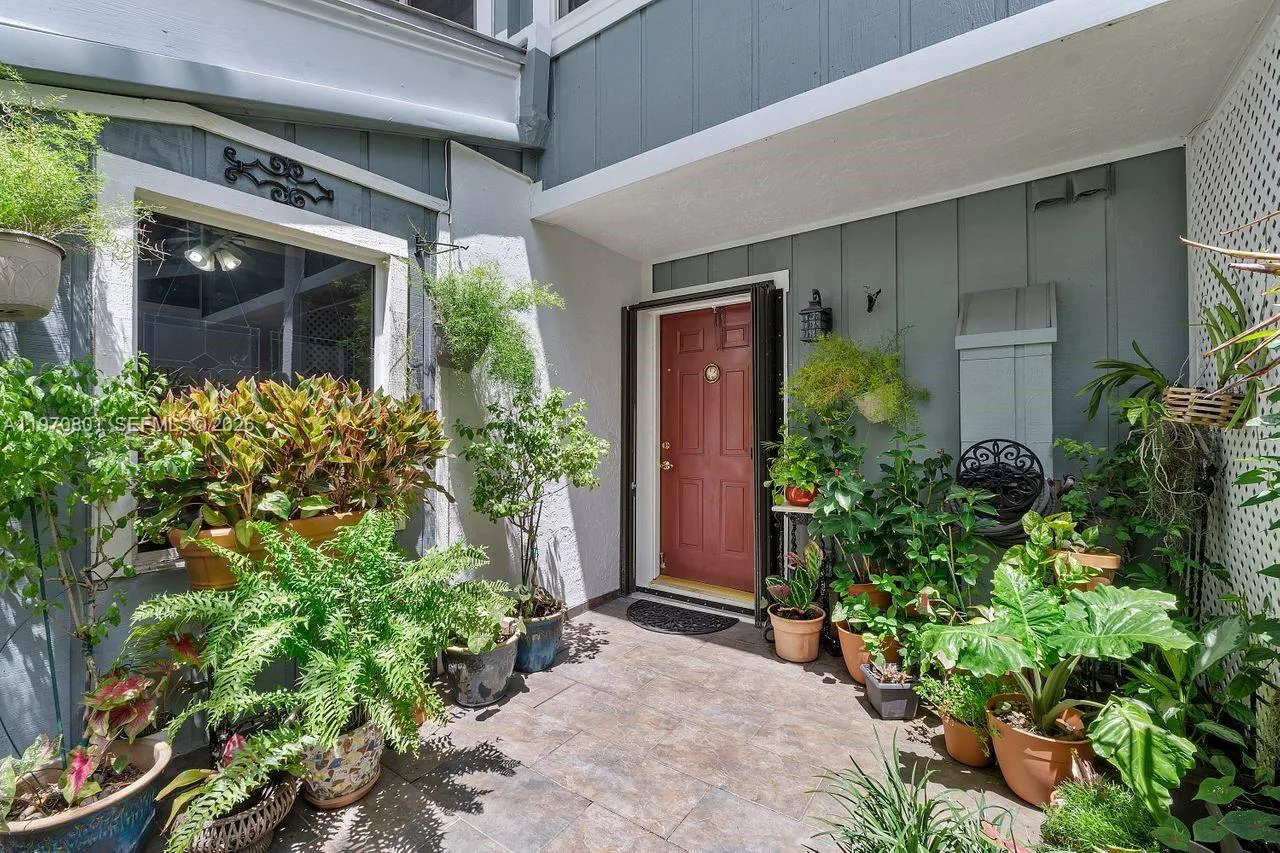 4905 Sw 71st Pl, Miami, Florida 33155, Miami, Florida 33155, 3 Bedrooms Bedrooms, ,2 BathroomsBathrooms,Residential,For Sale,4905 Sw 71st Pl, Miami, Florida 33155,A11970801