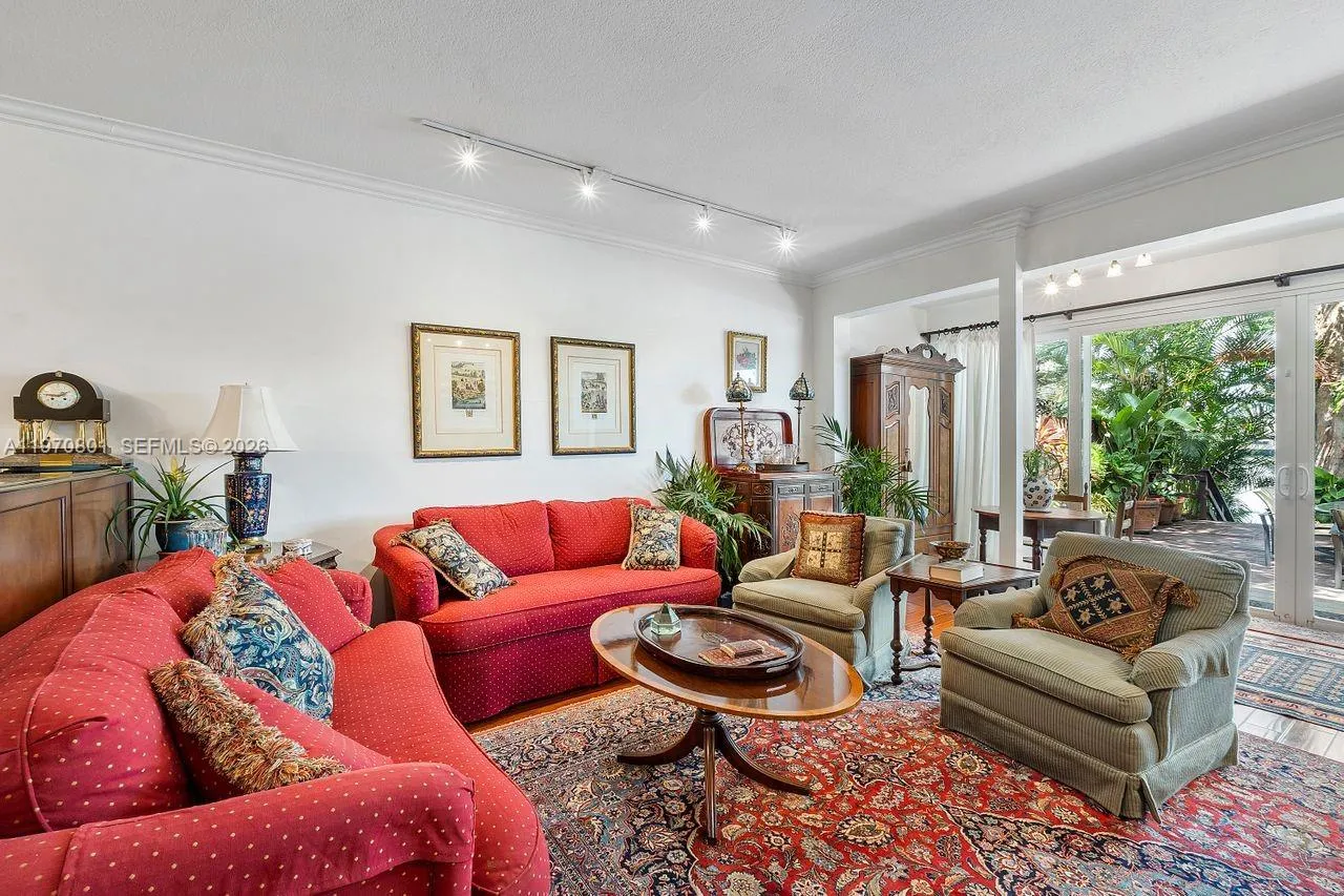 4905 Sw 71st Pl, Miami, Florida 33155, Miami, Florida 33155, 3 Bedrooms Bedrooms, ,2 BathroomsBathrooms,Residential,For Sale,4905 Sw 71st Pl, Miami, Florida 33155,A11970801