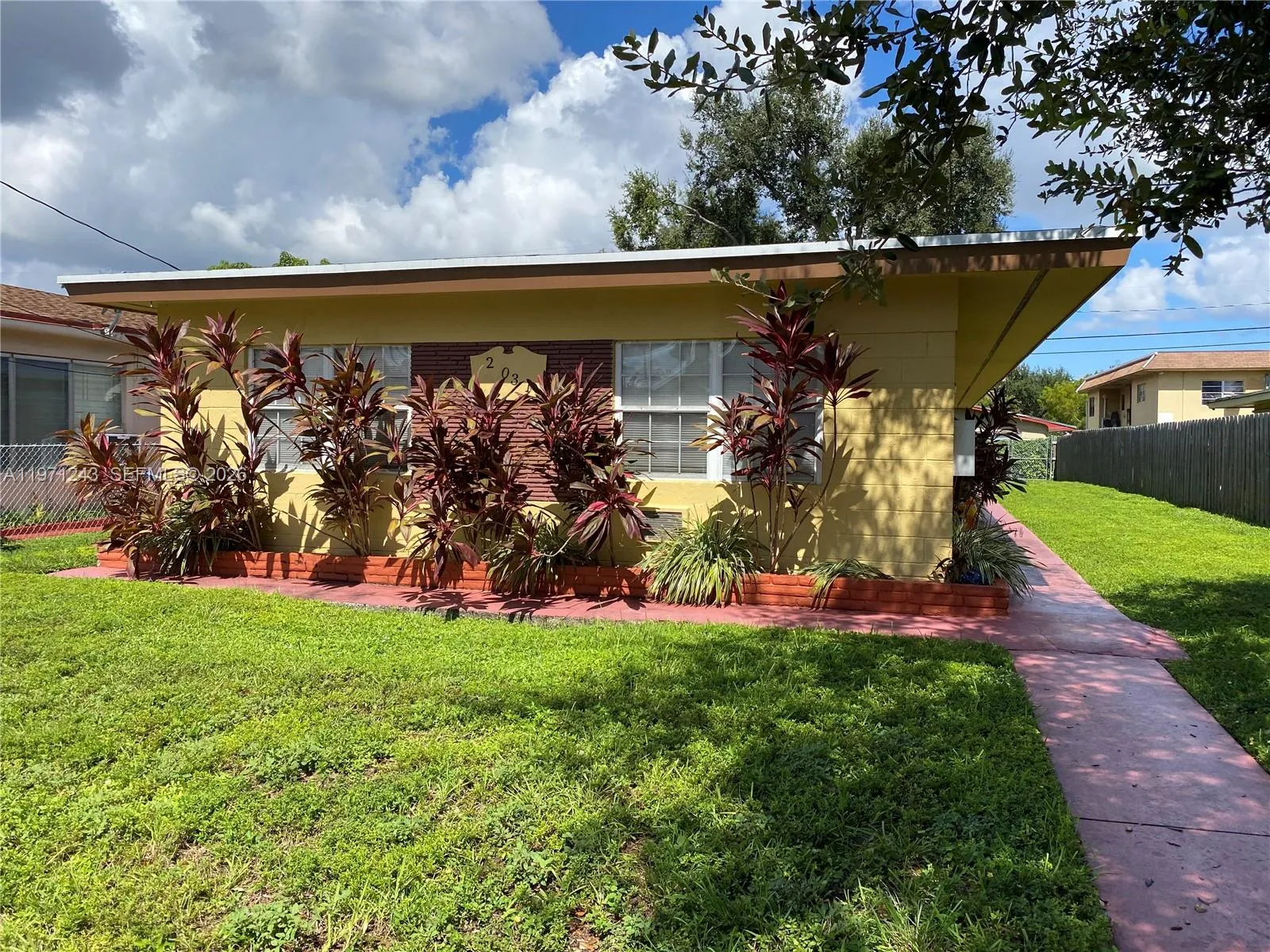 2031 Ne 167th St 2, North Miami Beach, Florida 331, North Miami Beach, Florida 33162, ,1 BathroomBathrooms,Residential Lease,For Rent,2031 Ne 167th St 2, North Miami Beach, Florida 331,A11971243