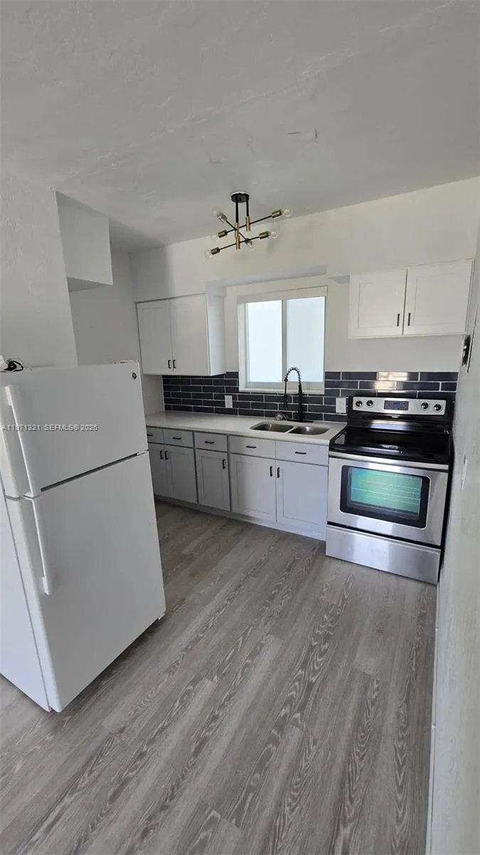 9270 E Bay Harbor Dr 7b, Bay Harbor Islands, Flori, Bay Harbor Islands, Florida 33154, ,1 BathroomBathrooms,Residential Lease,For Rent,9270 E Bay Harbor Dr 7b, Bay Harbor Islands, Flori,A11971321