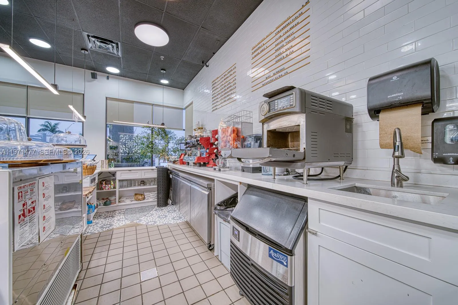 Restaurant For Sale On Busy Biscayne Boulevard, No, North Miami Beach, Florida 33160, ,Business Opportunity,For Sale,Restaurant For Sale On Busy Biscayne Boulevard, No,A11971477