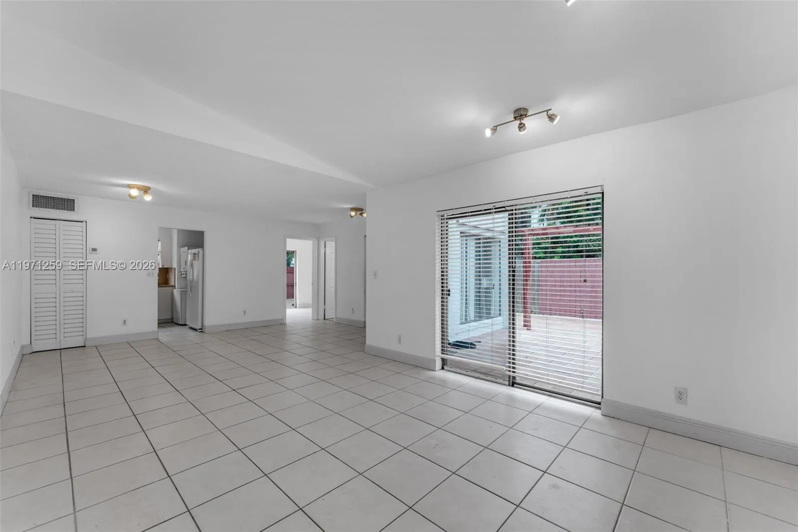 10915 Sw 71st St, Miami, Florida 33173, Miami, Florida 33173, 3 Bedrooms Bedrooms, ,2 BathroomsBathrooms,Residential,For Sale,10915 Sw 71st St, Miami, Florida 33173,A11971259