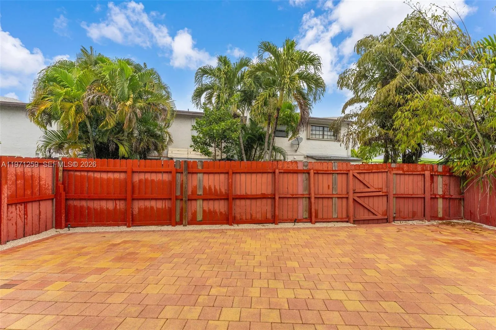 10915 Sw 71st St, Miami, Florida 33173, Miami, Florida 33173, 3 Bedrooms Bedrooms, ,2 BathroomsBathrooms,Residential,For Sale,10915 Sw 71st St, Miami, Florida 33173,A11971259