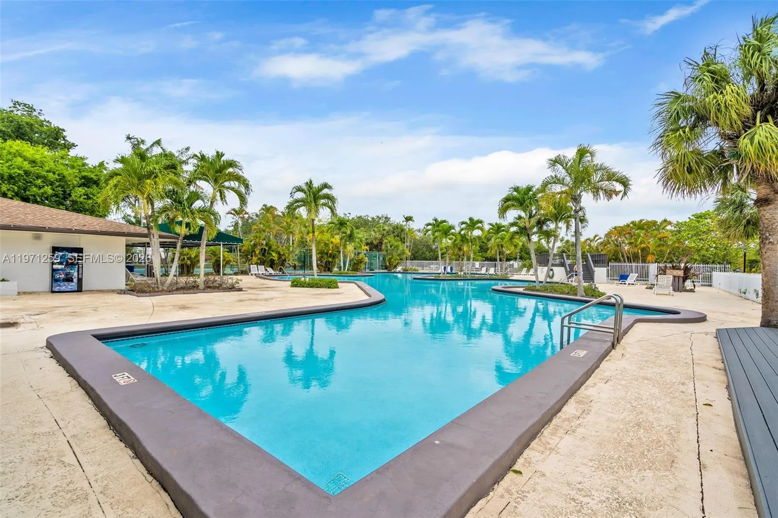 10915 Sw 71st St, Miami, Florida 33173, Miami, Florida 33173, 3 Bedrooms Bedrooms, ,2 BathroomsBathrooms,Residential,For Sale,10915 Sw 71st St, Miami, Florida 33173,A11971259