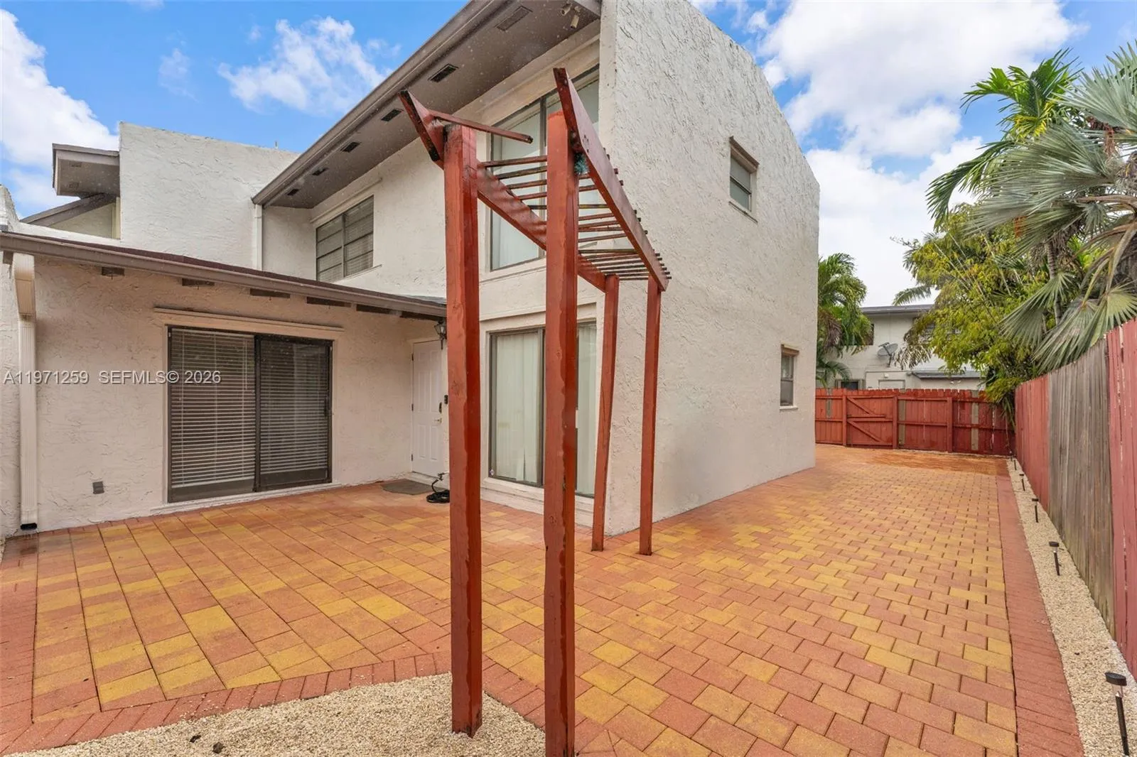 10915 Sw 71st St, Miami, Florida 33173, Miami, Florida 33173, 3 Bedrooms Bedrooms, ,2 BathroomsBathrooms,Residential,For Sale,10915 Sw 71st St, Miami, Florida 33173,A11971259