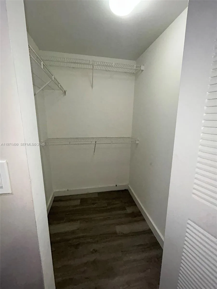 5085 Nw 7th St 1002, Miami, Florida 33126, Miami, Florida 33126, 2 Bedrooms Bedrooms, ,2 BathroomsBathrooms,Residential Lease,For Rent,5085 Nw 7th St 1002, Miami, Florida 33126,A11971499