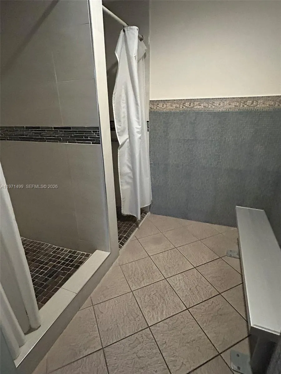 5085 Nw 7th St 1002, Miami, Florida 33126, Miami, Florida 33126, 2 Bedrooms Bedrooms, ,2 BathroomsBathrooms,Residential Lease,For Rent,5085 Nw 7th St 1002, Miami, Florida 33126,A11971499