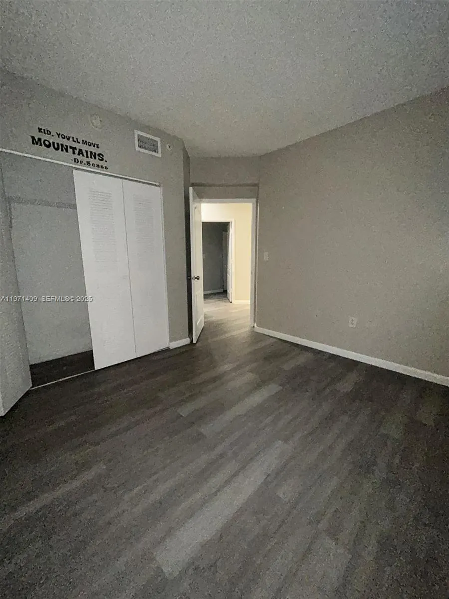 5085 Nw 7th St 1002, Miami, Florida 33126, Miami, Florida 33126, 2 Bedrooms Bedrooms, ,2 BathroomsBathrooms,Residential Lease,For Rent,5085 Nw 7th St 1002, Miami, Florida 33126,A11971499