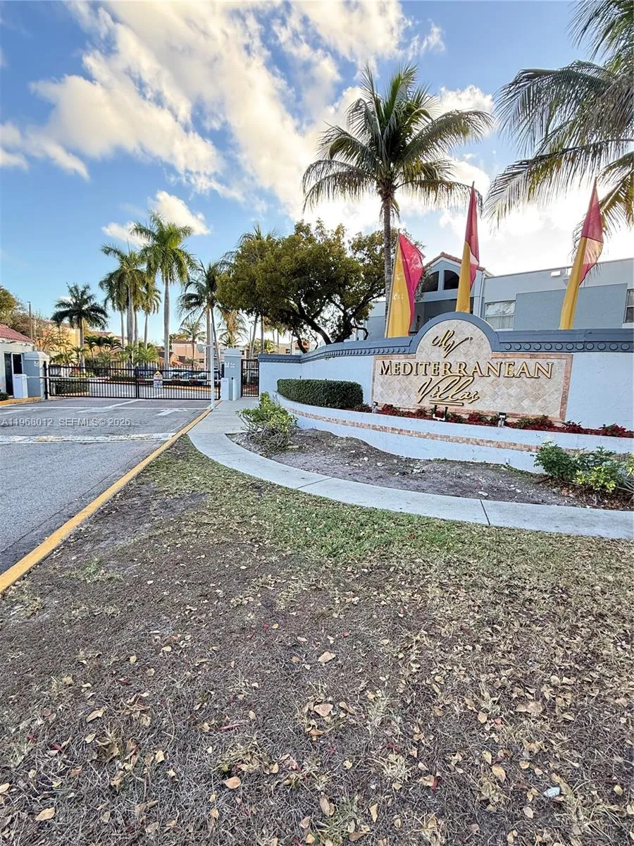 6272 Nw 186th St 301, Hialeah, Florida 33015, Hialeah, Florida 33015, 2 Bedrooms Bedrooms, ,2 BathroomsBathrooms,Residential,For Sale,6272 Nw 186th St 301, Hialeah, Florida 33015,A11968012