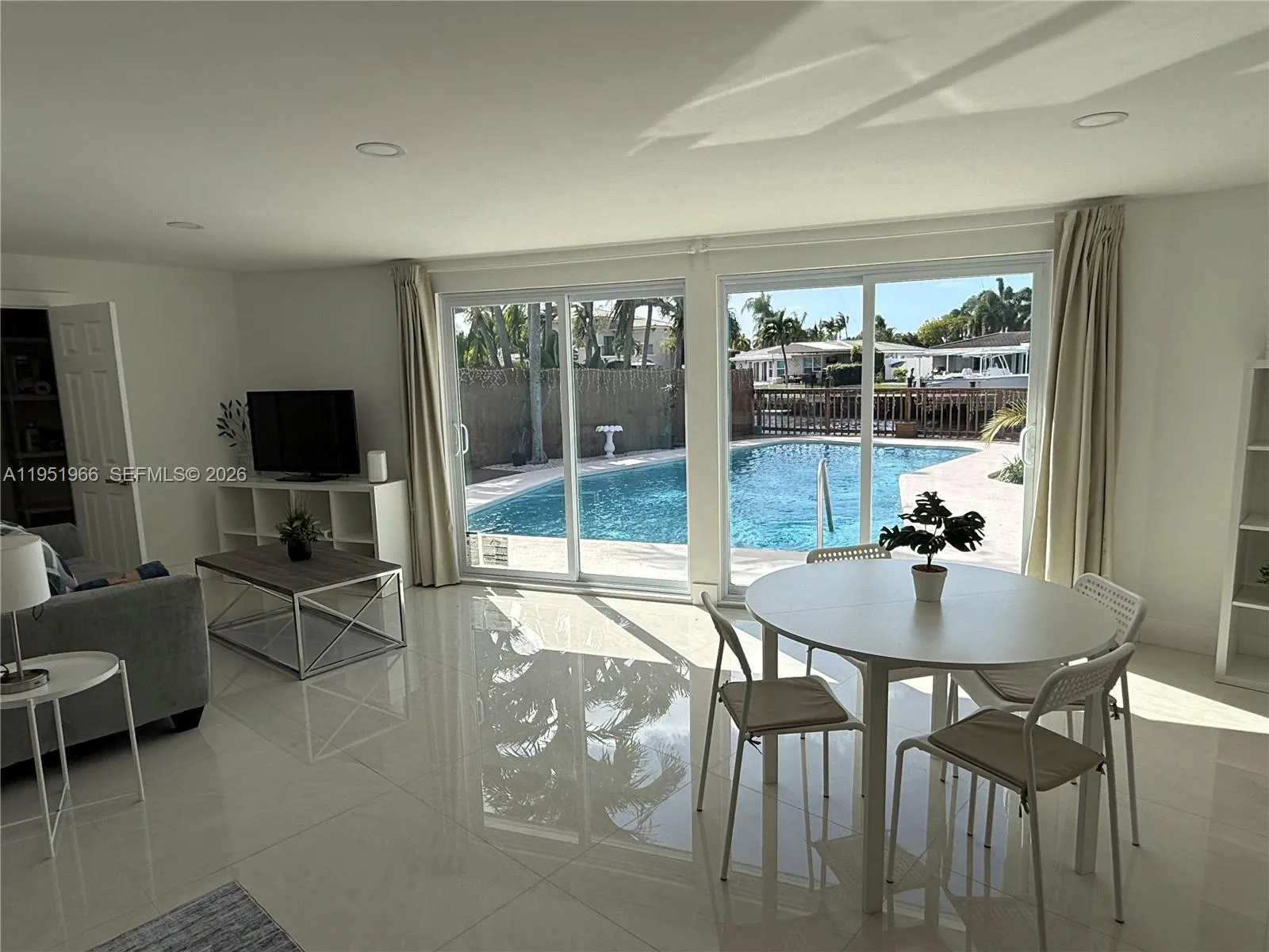 411 Se 6th Ave, Pompano Beach, Florida 33060, Pompano Beach, Florida 33060, 3 Bedrooms Bedrooms, ,2 BathroomsBathrooms,Residential,For Sale,411 Se 6th Ave, Pompano Beach, Florida 33060,A11951966