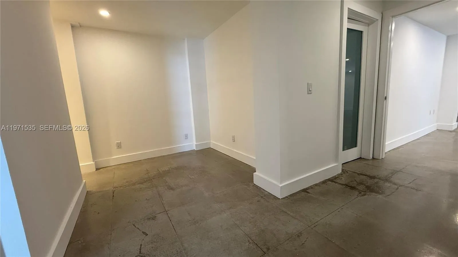 1900 Sw 22nd St 101, Miami, Florida 33145, Miami, Florida 33145, ,Commercial Lease,For Rent,1900 Sw 22nd St 101, Miami, Florida 33145,A11971535