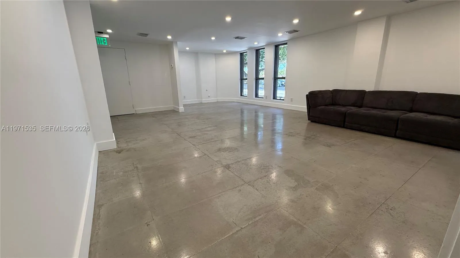 1900 Sw 22nd St 101, Miami, Florida 33145, Miami, Florida 33145, ,Commercial Lease,For Rent,1900 Sw 22nd St 101, Miami, Florida 33145,A11971535