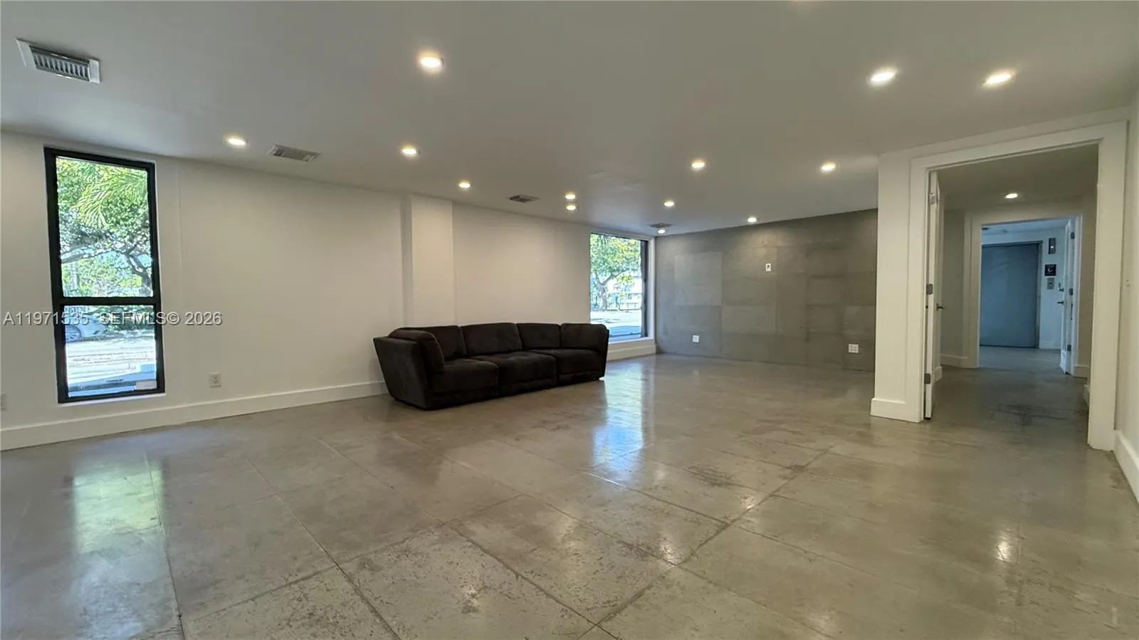 1900 Sw 22nd St 101, Miami, Florida 33145, Miami, Florida 33145, ,Commercial Lease,For Rent,1900 Sw 22nd St 101, Miami, Florida 33145,A11971535