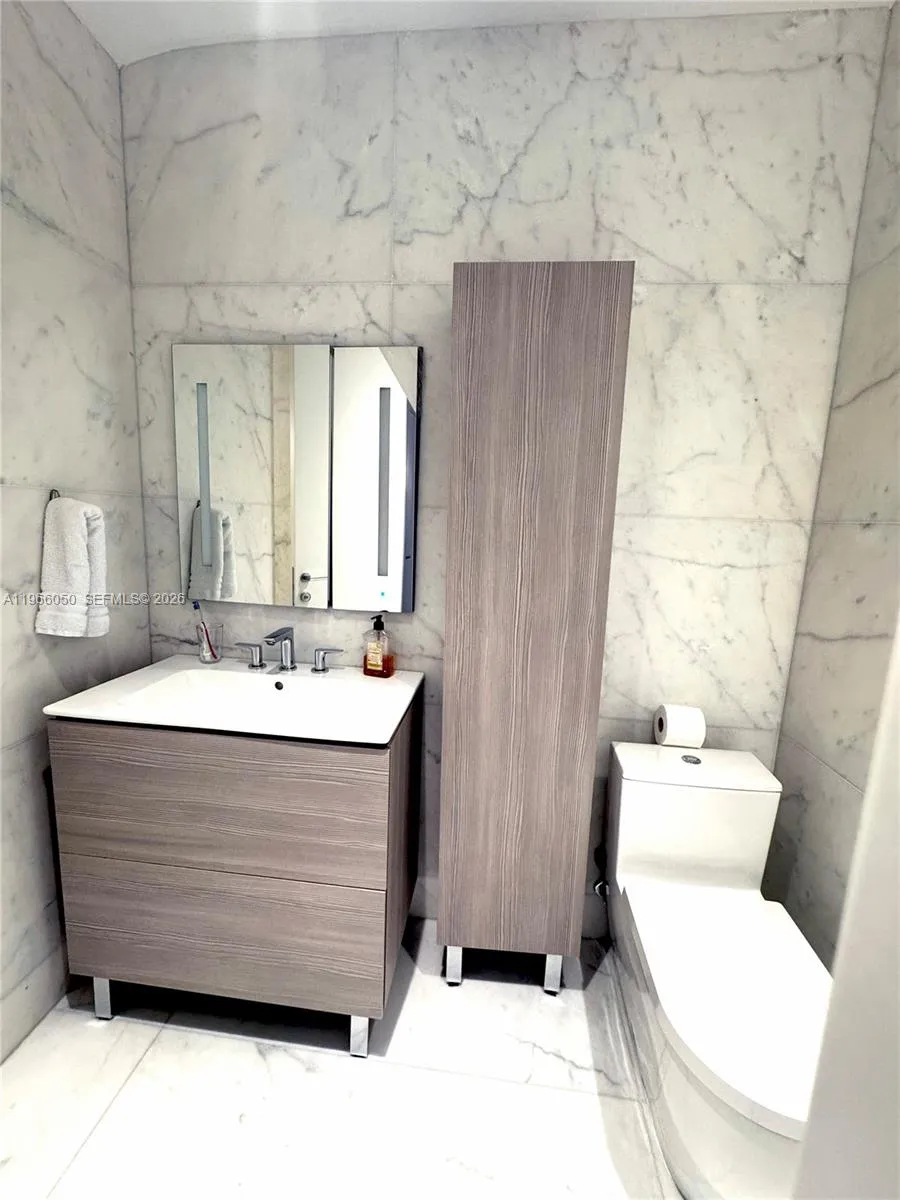 2000 S Bayshore Drive 13, Miami, Florida 33133, Miami, Florida 33133, 5 Bedrooms Bedrooms, ,5 BathroomsBathrooms,Residential,For Sale,2000 S Bayshore Drive 13, Miami, Florida 33133,A11966050
