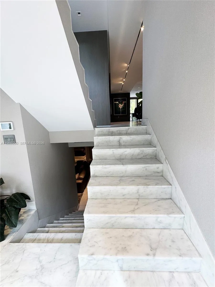 2000 S Bayshore Drive 13, Miami, Florida 33133, Miami, Florida 33133, 5 Bedrooms Bedrooms, ,5 BathroomsBathrooms,Residential,For Sale,2000 S Bayshore Drive 13, Miami, Florida 33133,A11966050