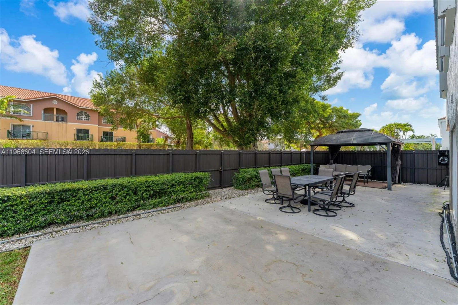 15416 Sw 99th Ln, Miami, Florida 33196, Miami, Florida 33196, 4 Bedrooms Bedrooms, ,3 BathroomsBathrooms,Residential,For Sale,15416 Sw 99th Ln, Miami, Florida 33196,A11966604