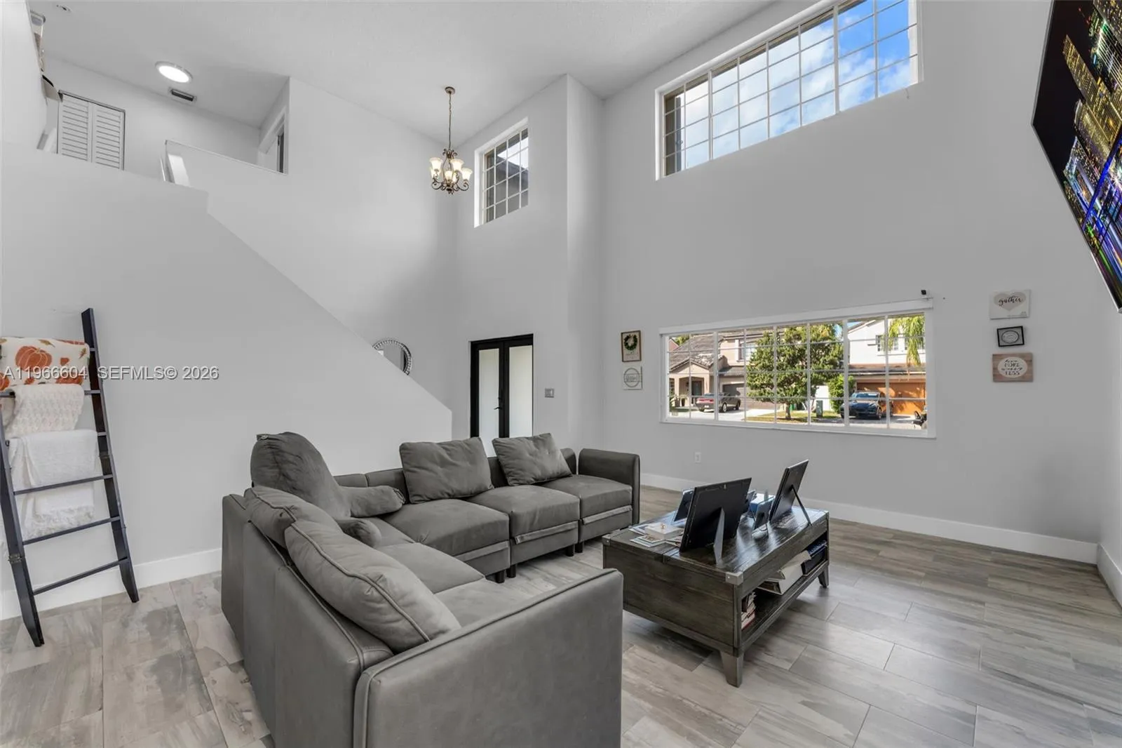 15416 Sw 99th Ln, Miami, Florida 33196, Miami, Florida 33196, 4 Bedrooms Bedrooms, ,3 BathroomsBathrooms,Residential,For Sale,15416 Sw 99th Ln, Miami, Florida 33196,A11966604