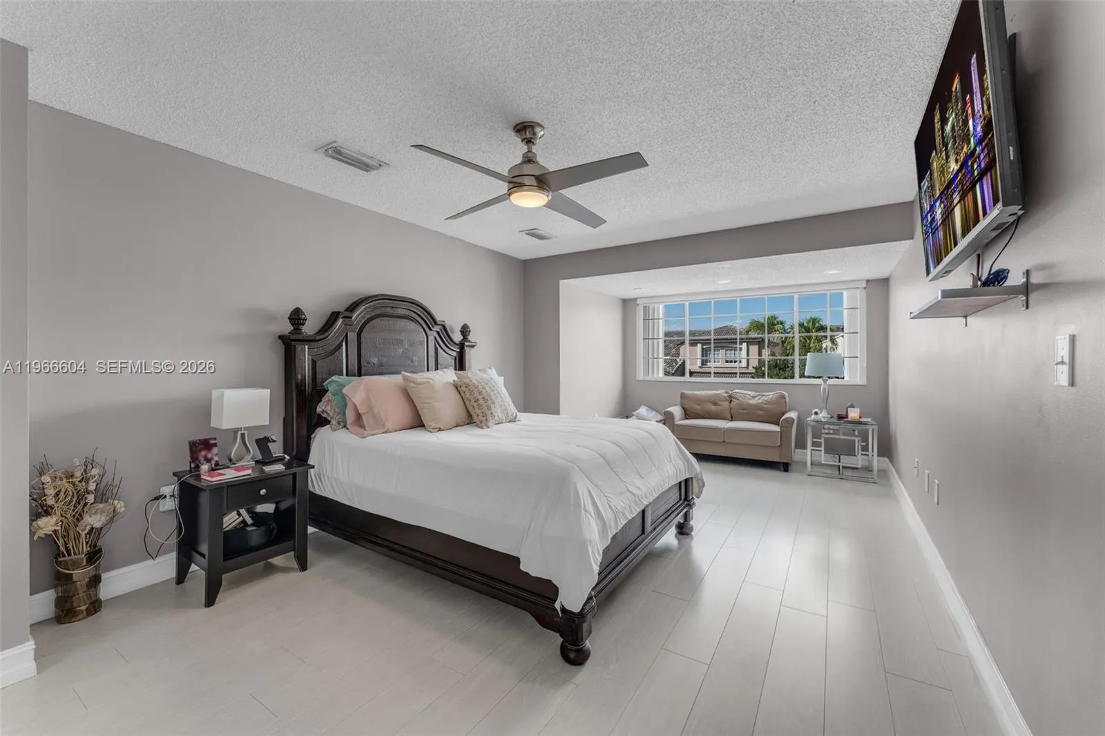 15416 Sw 99th Ln, Miami, Florida 33196, Miami, Florida 33196, 4 Bedrooms Bedrooms, ,3 BathroomsBathrooms,Residential,For Sale,15416 Sw 99th Ln, Miami, Florida 33196,A11966604