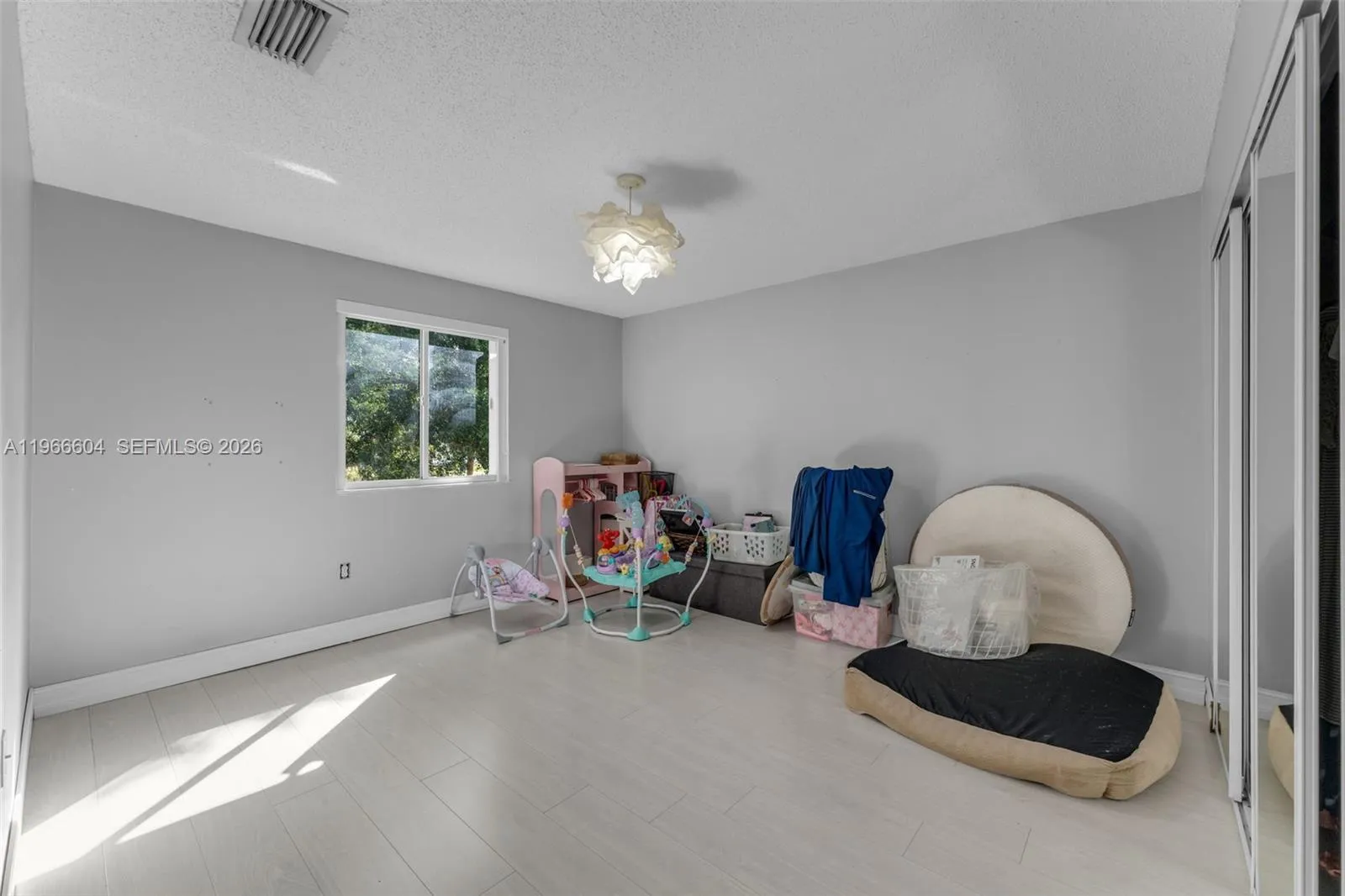15416 Sw 99th Ln, Miami, Florida 33196, Miami, Florida 33196, 4 Bedrooms Bedrooms, ,3 BathroomsBathrooms,Residential,For Sale,15416 Sw 99th Ln, Miami, Florida 33196,A11966604