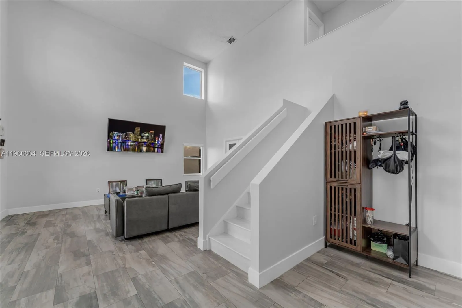 15416 Sw 99th Ln, Miami, Florida 33196, Miami, Florida 33196, 4 Bedrooms Bedrooms, ,3 BathroomsBathrooms,Residential,For Sale,15416 Sw 99th Ln, Miami, Florida 33196,A11966604