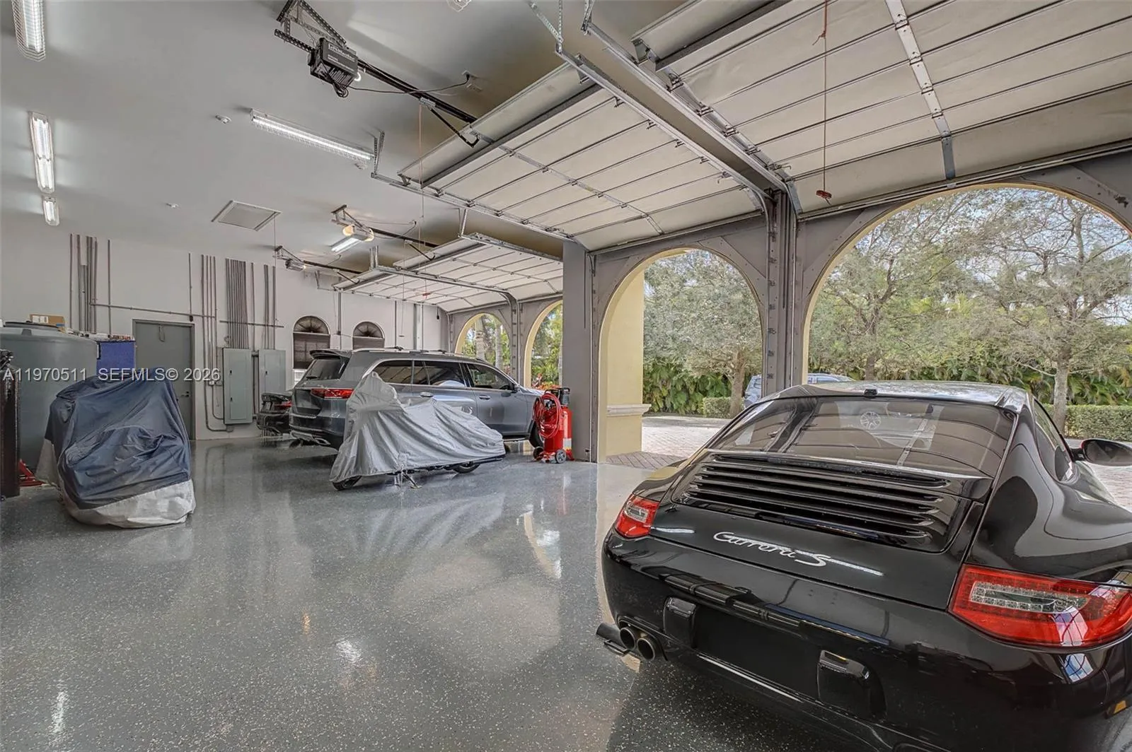 14901 Sw 179 Av, Miami, Florida 33196, Miami, Florida 33196, 6 Bedrooms Bedrooms, ,7 BathroomsBathrooms,Residential,For Sale,14901 Sw 179 Av, Miami, Florida 33196,A11970511