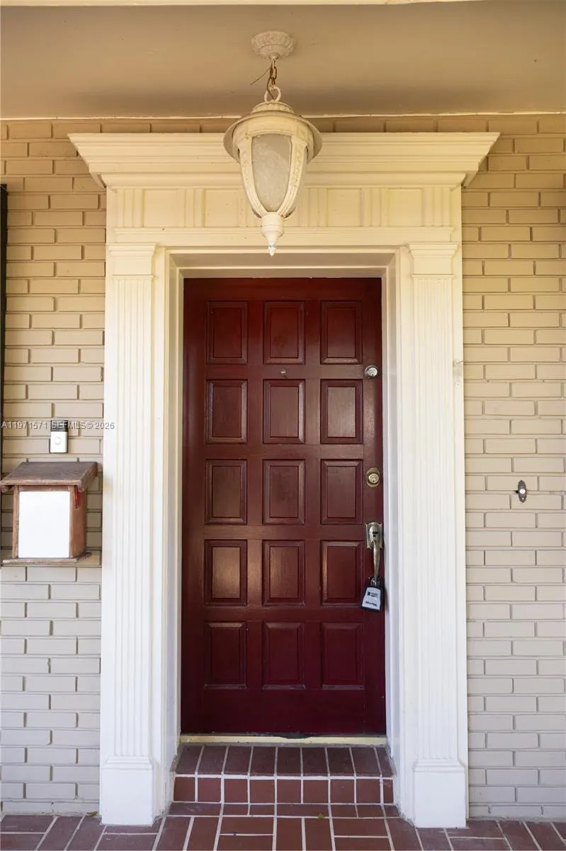 13125 Sw 83rd Ave, Pinecrest, Florida 33156, Pinecrest, Florida 33156, 3 Bedrooms Bedrooms, ,2 BathroomsBathrooms,Residential Lease,For Rent,13125 Sw 83rd Ave, Pinecrest, Florida 33156,A11971571