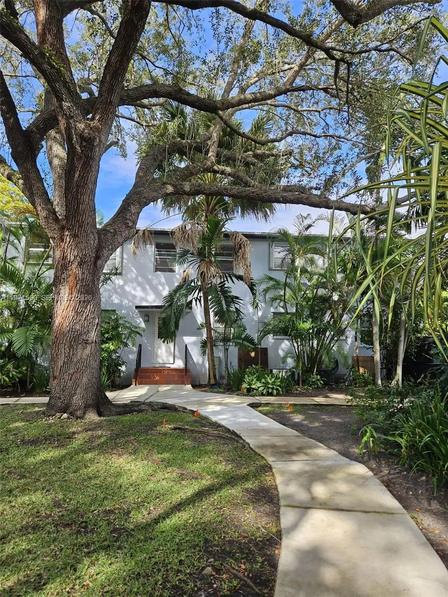 5660 Sw 78th St 6a, Miami, Florida 33143, Miami, Florida 33143, 2 Bedrooms Bedrooms, ,1 BathroomBathrooms,Residential Lease,For Rent,5660 Sw 78th St 6a, Miami, Florida 33143,A11971580
