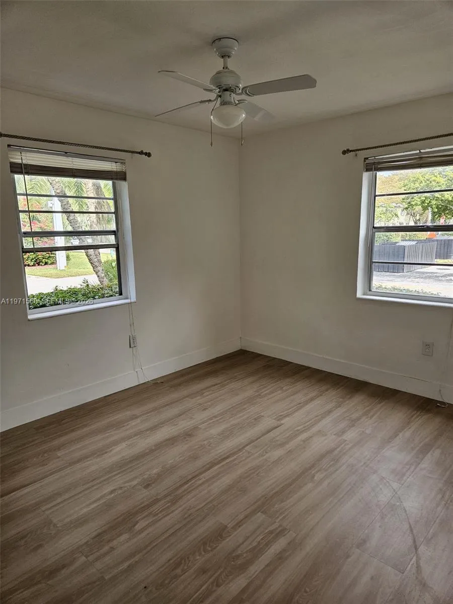 5660 Sw 78th St 6a, Miami, Florida 33143, Miami, Florida 33143, 2 Bedrooms Bedrooms, ,1 BathroomBathrooms,Residential Lease,For Rent,5660 Sw 78th St 6a, Miami, Florida 33143,A11971580