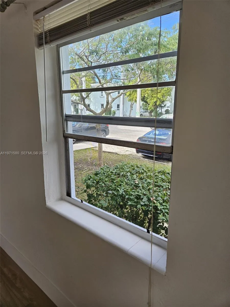 5660 Sw 78th St 6a, Miami, Florida 33143, Miami, Florida 33143, 2 Bedrooms Bedrooms, ,1 BathroomBathrooms,Residential Lease,For Rent,5660 Sw 78th St 6a, Miami, Florida 33143,A11971580