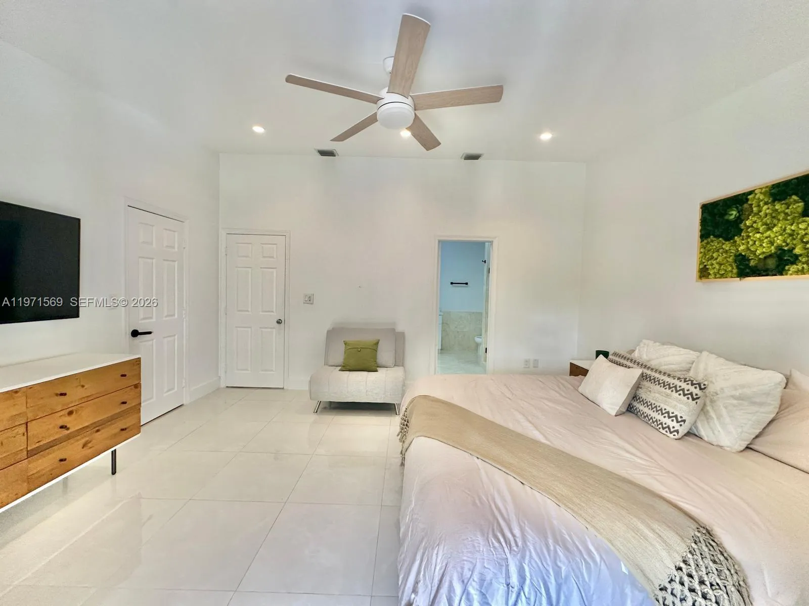 3736 Ne 166th St 114, North Miami Beach, Florida 3, North Miami Beach, Florida 33160, 3 Bedrooms Bedrooms, ,2 BathroomsBathrooms,Residential Lease,For Rent,3736 Ne 166th St 114, North Miami Beach, Florida 3,A11971569