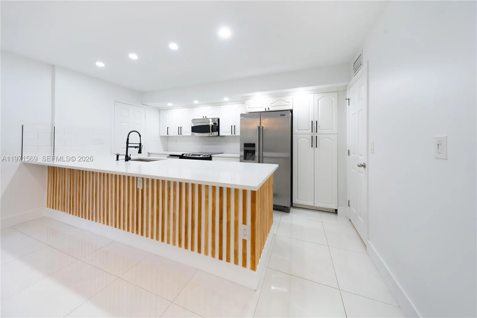 3736 Ne 166th St 114, North Miami Beach, Florida 3, North Miami Beach, Florida 33160, 3 Bedrooms Bedrooms, ,2 BathroomsBathrooms,Residential Lease,For Rent,3736 Ne 166th St 114, North Miami Beach, Florida 3,A11971569
