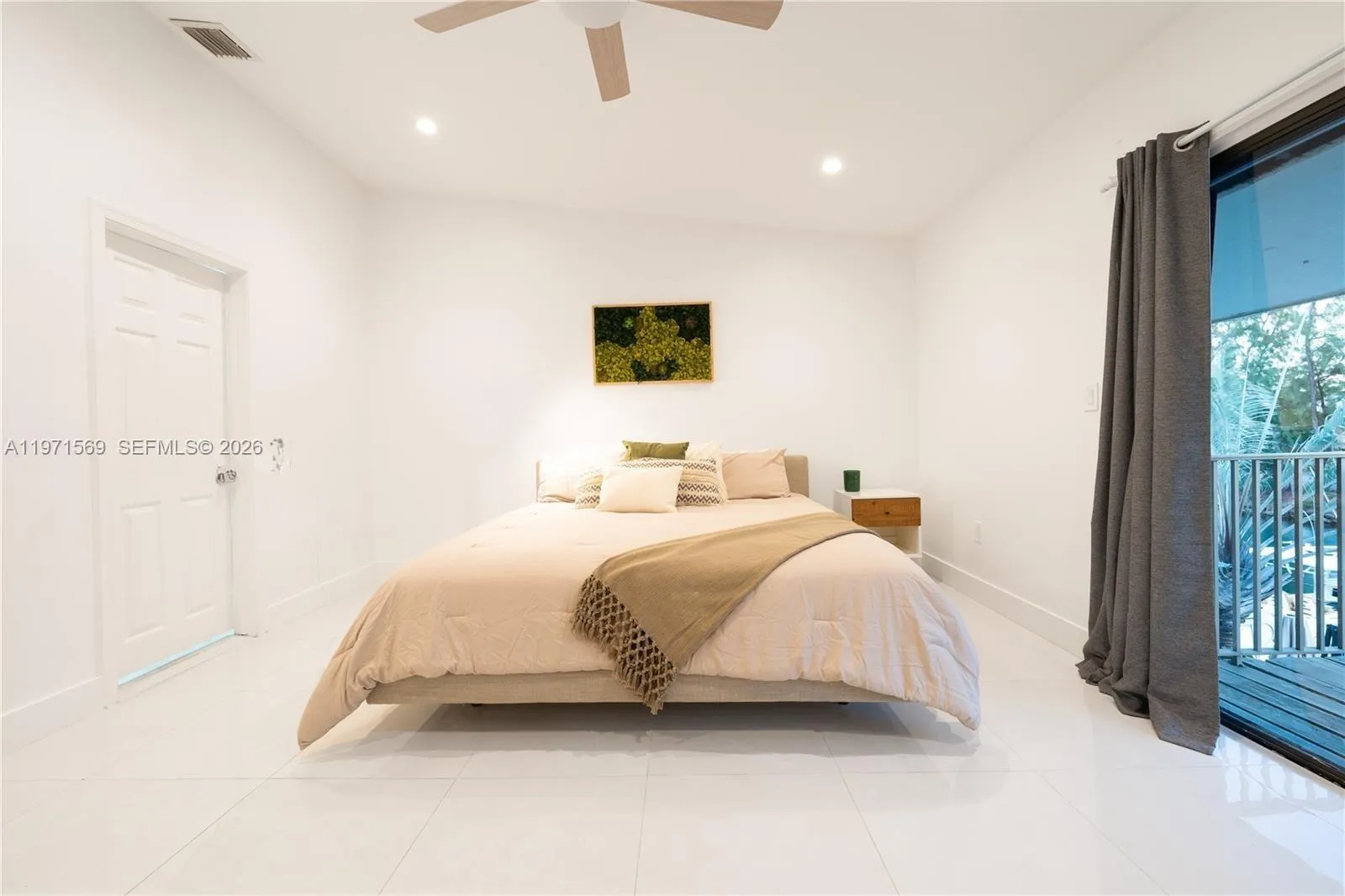 3736 Ne 166th St 114, North Miami Beach, Florida 3, North Miami Beach, Florida 33160, 3 Bedrooms Bedrooms, ,2 BathroomsBathrooms,Residential Lease,For Rent,3736 Ne 166th St 114, North Miami Beach, Florida 3,A11971569