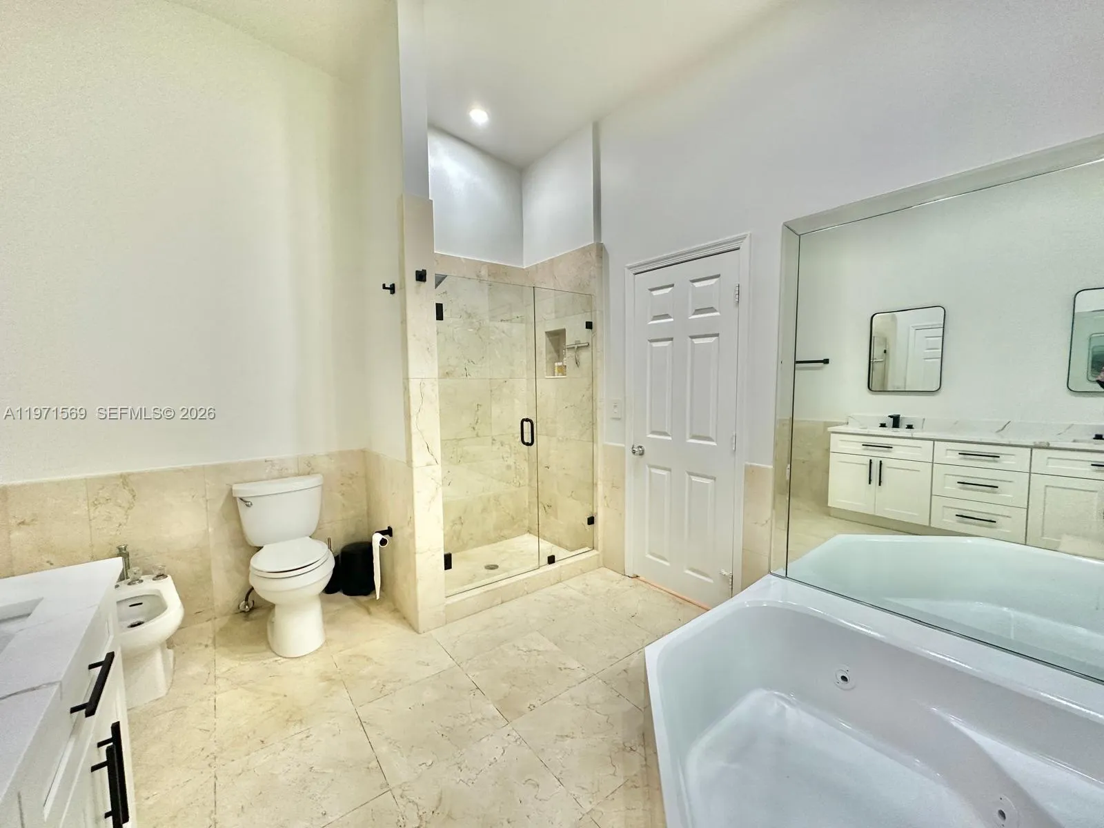 3736 Ne 166th St 114, North Miami Beach, Florida 3, North Miami Beach, Florida 33160, 3 Bedrooms Bedrooms, ,2 BathroomsBathrooms,Residential Lease,For Rent,3736 Ne 166th St 114, North Miami Beach, Florida 3,A11971569