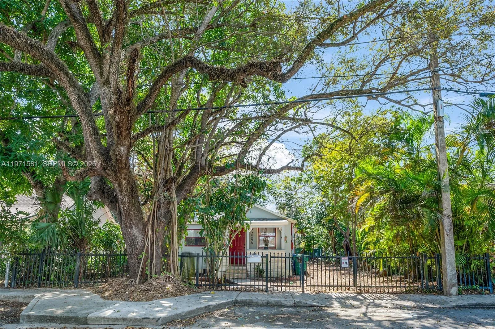 3544 William Ave, Miami, Florida 33133, Miami, Florida 33133, 2 Bedrooms Bedrooms, ,1 BathroomBathrooms,Residential,For Sale,3544 William Ave, Miami, Florida 33133,A11971581