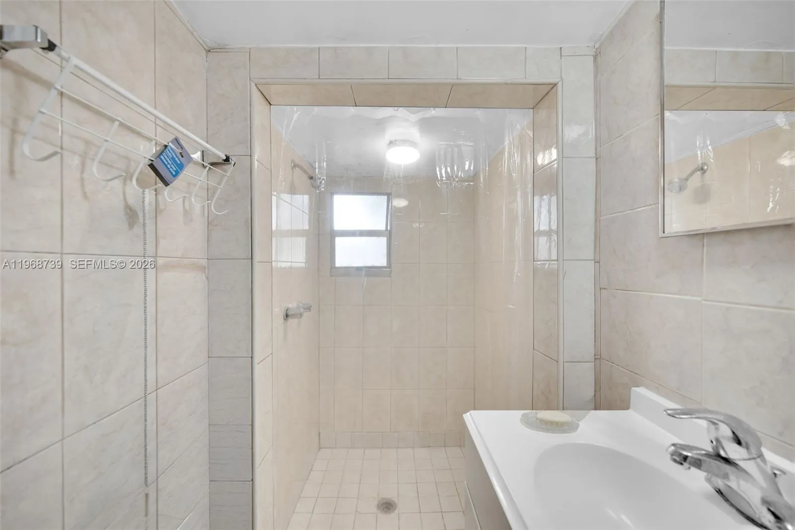 811 Nw 24th Ct, Miami, Florida 33125, Miami, Florida 33125, ,Residential Income,For Sale,811 Nw 24th Ct, Miami, Florida 33125,A11968739