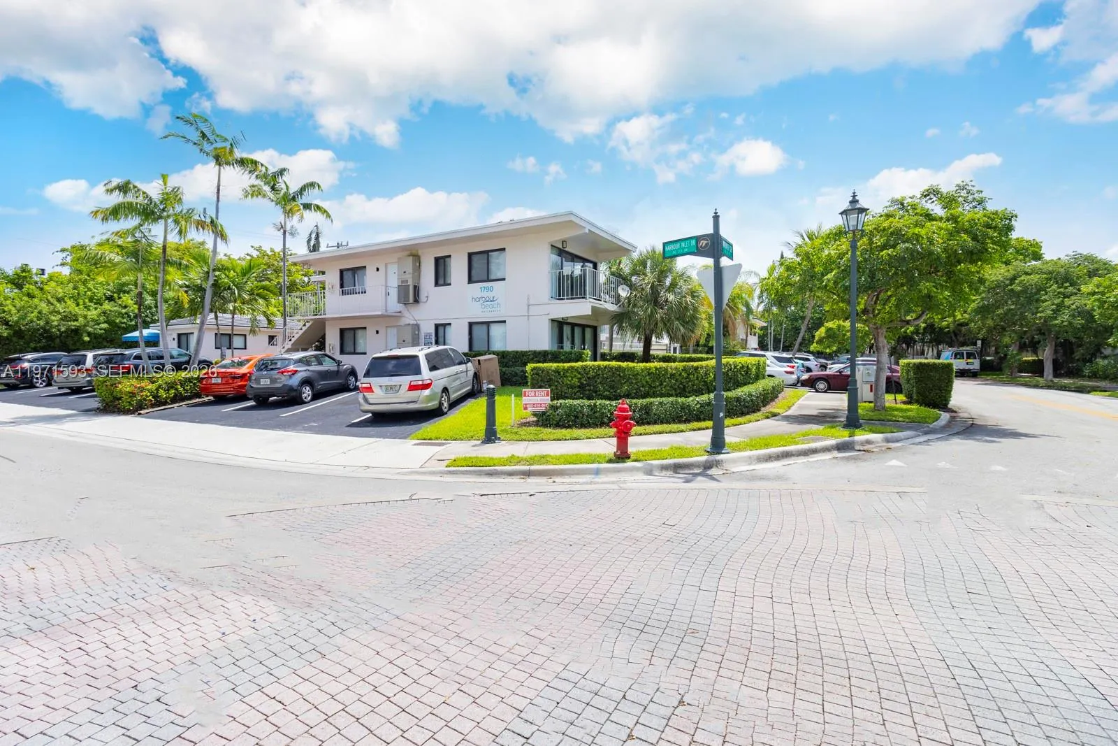 1790 Harbour Inlet Dr. 6a, Fort Lauderdale, Florid, Fort Lauderdale, Florida 33316, 1 Bedroom Bedrooms, ,1 BathroomBathrooms,Residential Lease,For Rent,1790 Harbour Inlet Dr. 6a, Fort Lauderdale, Florid,A11971593